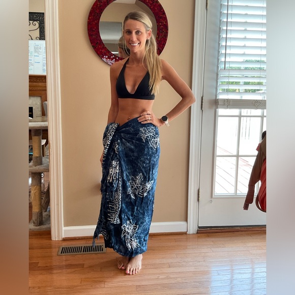 Accessories - 🔴 ~ $5 ❌ SEND OFFER ~ Shawl / Scarf / Sarong / Cover-Up